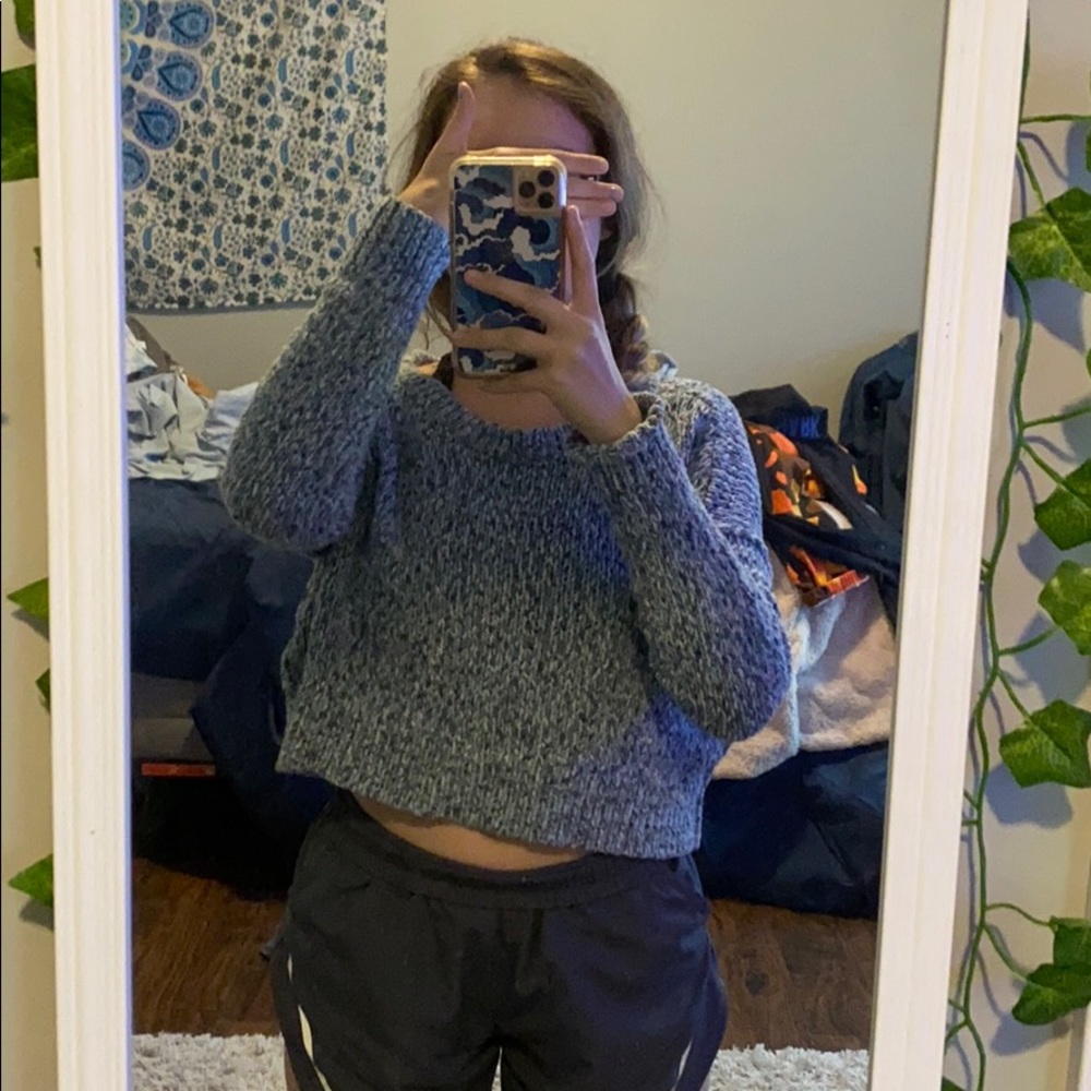 Cropped sweater.